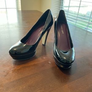 Black platform heels